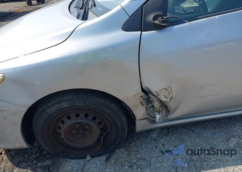 2010 Toyota Corolla Le z USA, uszkodzony, nr VIN 1NXBU4EE7AZ221223